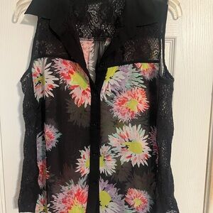 Floral Sleeveless Lace Top - Black